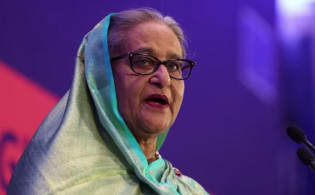 প্রত্যর্পণ চুক্তি থেকে পাসপোর্ট; হাসিনার দেশে ফেরায় যত জটিলতা
