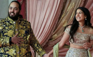 আম্বানির ছেলের অধ্যাপক পদ নিয়ে বিতর্ক, মুখ খুললেন ইউনিভার্সিটি