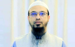 শিক্ষার্থী নির্যাতনের অভিযোগ নিয়ে মুখ খুললেন আহমাদুল্লাহ