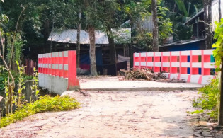 সরকারি টাকায় এক বাড়ির সামনে সেতু, ৪১ লাখ ব্যয় ঘিরে নতুন বিতর্ক