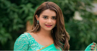 তানজিন তিশার দুই পোস্টে দুই রকম গল্প!