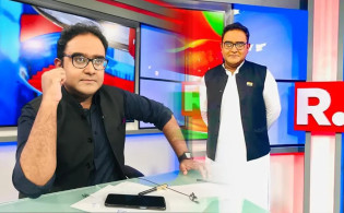 বাংলাদেশ নিয়ে মন্তব্য করে ক্ষমা চাইলেন ভারতীয় সাংবাদিক ময়ূখ 