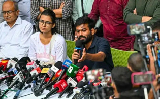 ‘বাংলাদেশে যা হয়েছে, ভারতেও সেটাই হোক!’
