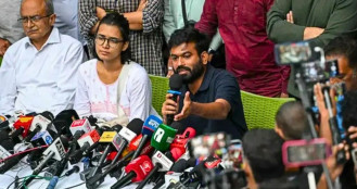 ‘বাংলাদেশে যা হয়েছে, ভারতেও সেটাই হোক!’