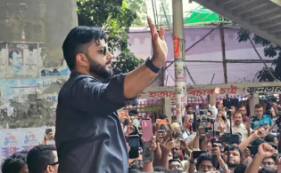 তৃণমূল থেকে প্রতিমন্ত্রী হয়ে ওঠা ইশরাকের বর্ণাঢ্য পথচলার গল্প