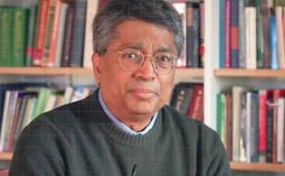 মোদি হাসিনার চেয়েও খারাপ ভারতীয় অধ্যাপকের মন্তব্যে তোলপাড় 