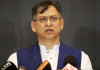 ‘আমাকে দেখলে তো লোকে সংবিধান বলে’