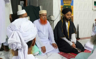 জুমার নামাজ শেষে মসজিদে বিয়ে, ওসমান হাদির ছবি ভাইরাল