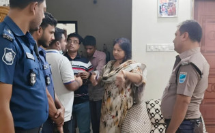 ছুটি শেষে বাসায় ফিরেই মাথায় হাত, ৫০ লাখ টাকা ও স্বর্ণালঙ্কার উধাও