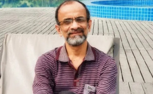 সিঙ্গাপুরের এক ঘটনা, অস্ট্রেলিয়ার আরেক অভিজ্ঞতা: মাহবুব কবির মিলন