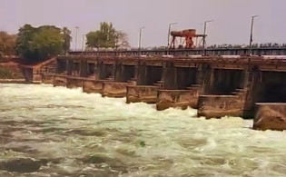 ভারতের ওপর চাপ বাড়াচ্ছে বাংলাদেশ, সাড়া দিচ্ছে না দিল্লি